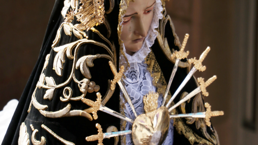 vierge semaine sainte